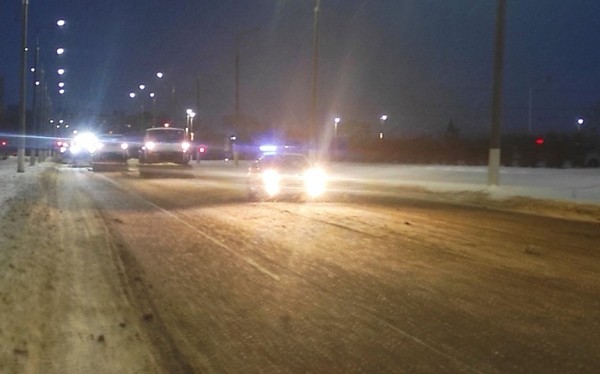 В Барановичах снегоуборочная техника работает в сопровождении ГАИ В Барановичах снегоуборочная техника работает в сопровождении ГАИ