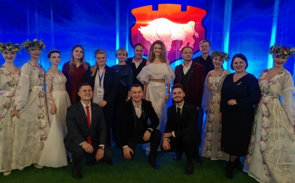 Вокалисты из Барановичского региона спели на церемонии открытия Дней Брестской области в Москве