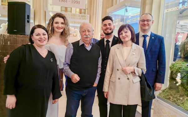 Вокалисты из Барановичского региона спели на церемонии открытия Дней Брестской области в Москве