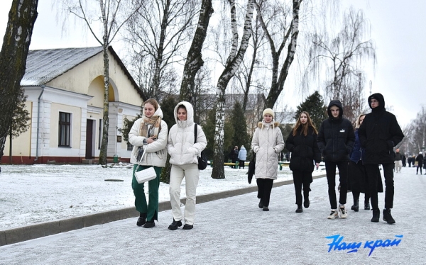 БарГУ приглашает школьников поучаствовать в проекте «Стань студентом на один день» БарГУ приглашает школьников поучаствовать в проекте «Стань студентом на один день»