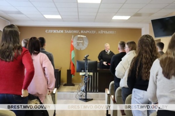 «Бесправник» из Бреста в очередной раз попался ГАИ на машине отца. Что решил суд?