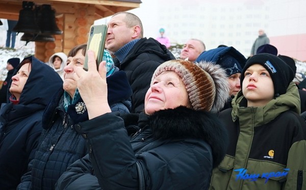 Божья радость! Купол храма святой Валентины Минской в Барановичах увенчал освященный крест, а на территории зазвонили освященные колокола Божья радость! Купол храма святой Валентины Минской в Барановичах увенчал освященный крест, а на территории зазвонили освященные колокола