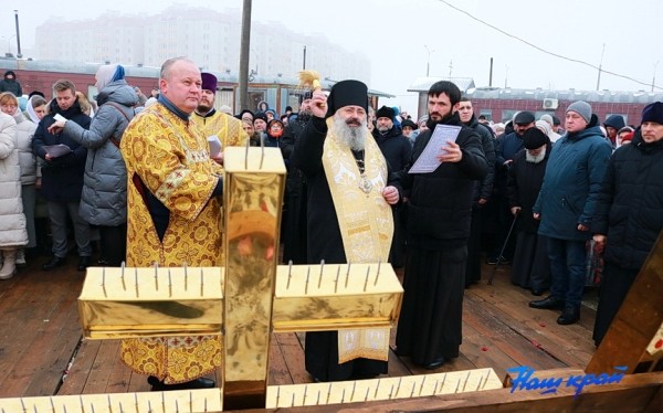 Божья радость! Купол храма святой Валентины Минской в Барановичах увенчал освященный крест, а на территории зазвонили освященные колокола Божья радость! Купол храма святой Валентины Минской в Барановичах увенчал освященный крест, а на территории зазвонили освященные колокола