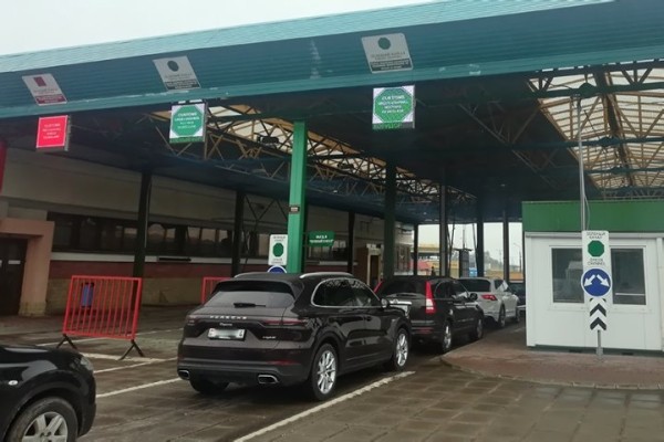 Электромобиль, льготная растаможка, гражданин России. В таможне напомнили, когда эта формула не работает