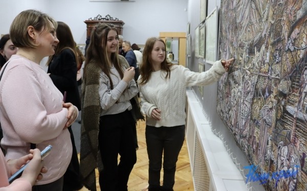 Фотарэпартаж. Адкрыццё выставы жывапісу знакамітага беларускага мастака Алеся Родзіна адбылося ў Баранавічах Фотарэпартаж. Адкрыццё выставы жывапісу знакамітага беларускага мастака Алеся Родзіна адбылося ў Баранавічах