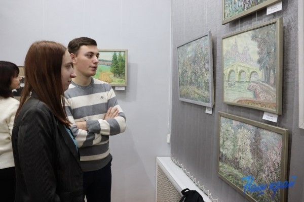 Фотарэпартаж. Адкрыццё выставы жывапісу знакамітага беларускага мастака Алеся Родзіна адбылося ў Баранавічах Фотарэпартаж. Адкрыццё выставы жывапісу знакамітага беларускага мастака Алеся Родзіна адбылося ў Баранавічах