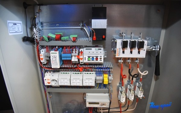 На два дня отключат свет в центре Барановичей. Ищите себя в списках