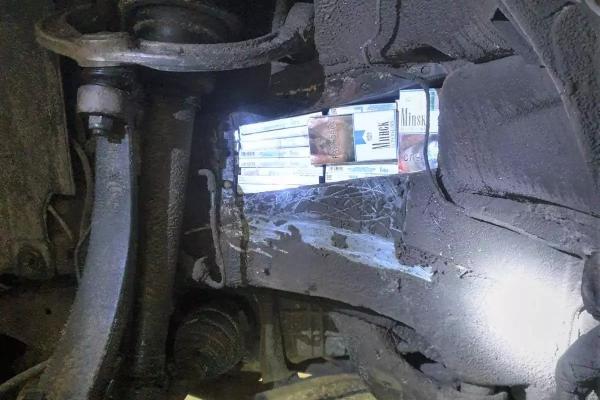 Оригинально, но незаконно: в чем везут контрабанду через границу