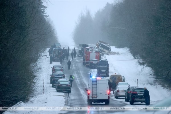 Поломку самосвала, врезавшегося в маршрутку под Смолевичами, можно было вовремя заметить. Ответственного будут судить?