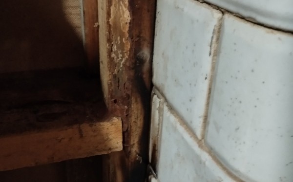 В Барановичском районе женщина перекалила печь и чуть не лишилась дома