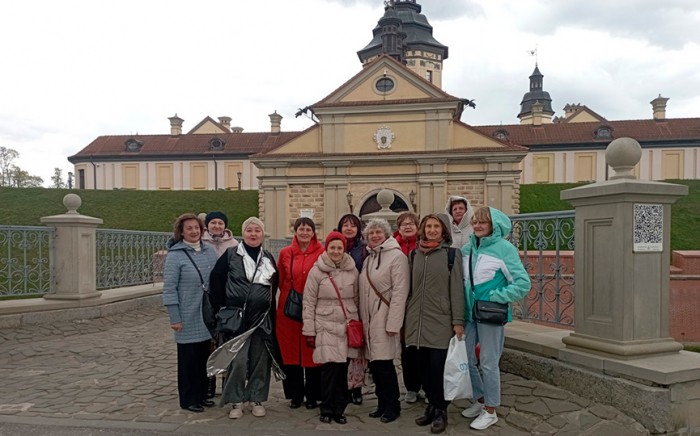 Барановичане 65+ погрузились в магию звуков в Несвижском замке Барановичане 65+ погрузились в магию звуков в Несвижском замке
