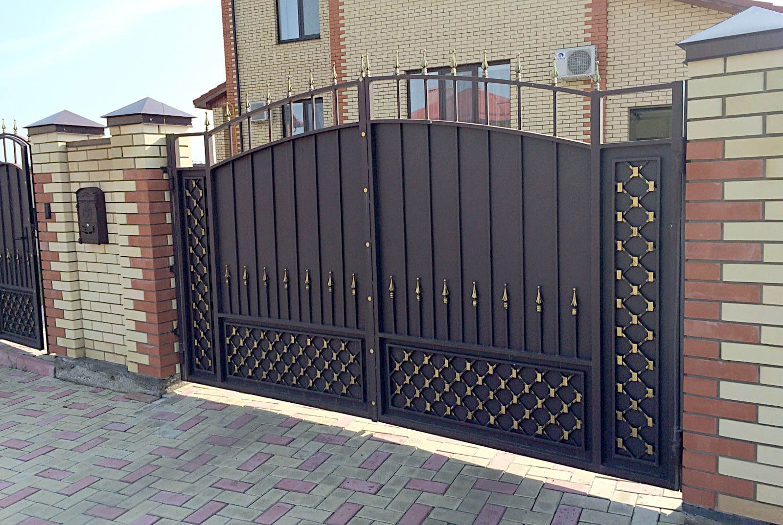 Преимущества металлических ворот на заказ