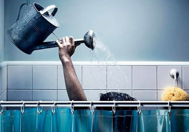 
												В Бресте началось массовое отключение горячей воды
											