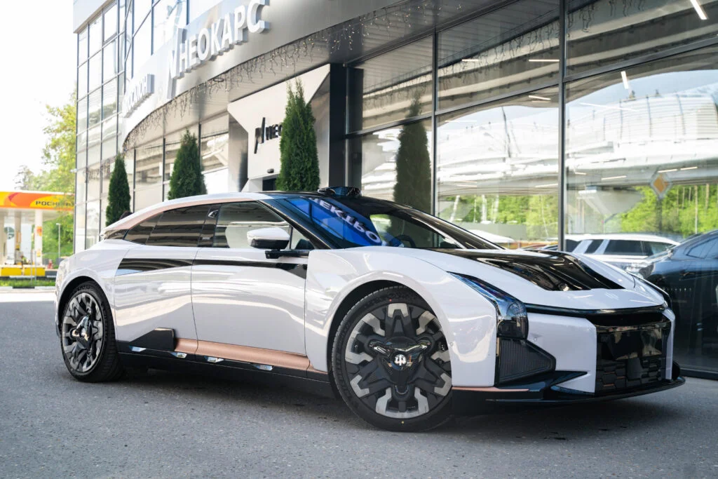 Почему стоить купить электромобиль вместо машины с ДВС