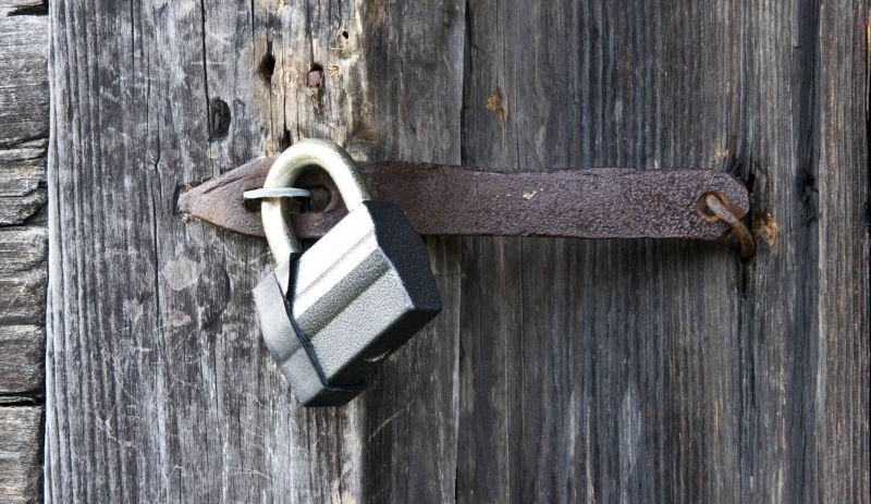 Блокировки сайтов в России: риски для компаний и возможные сценарии
Блокировки сайтов в России: риски для компаний и возможные сценарии